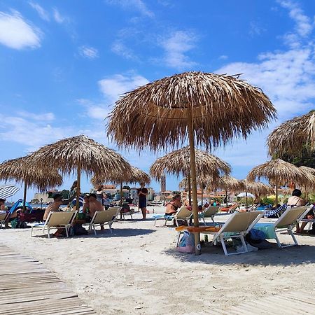 Apartments With A Swimming Pool Banjol, Rab - 11382 Екстериор снимка