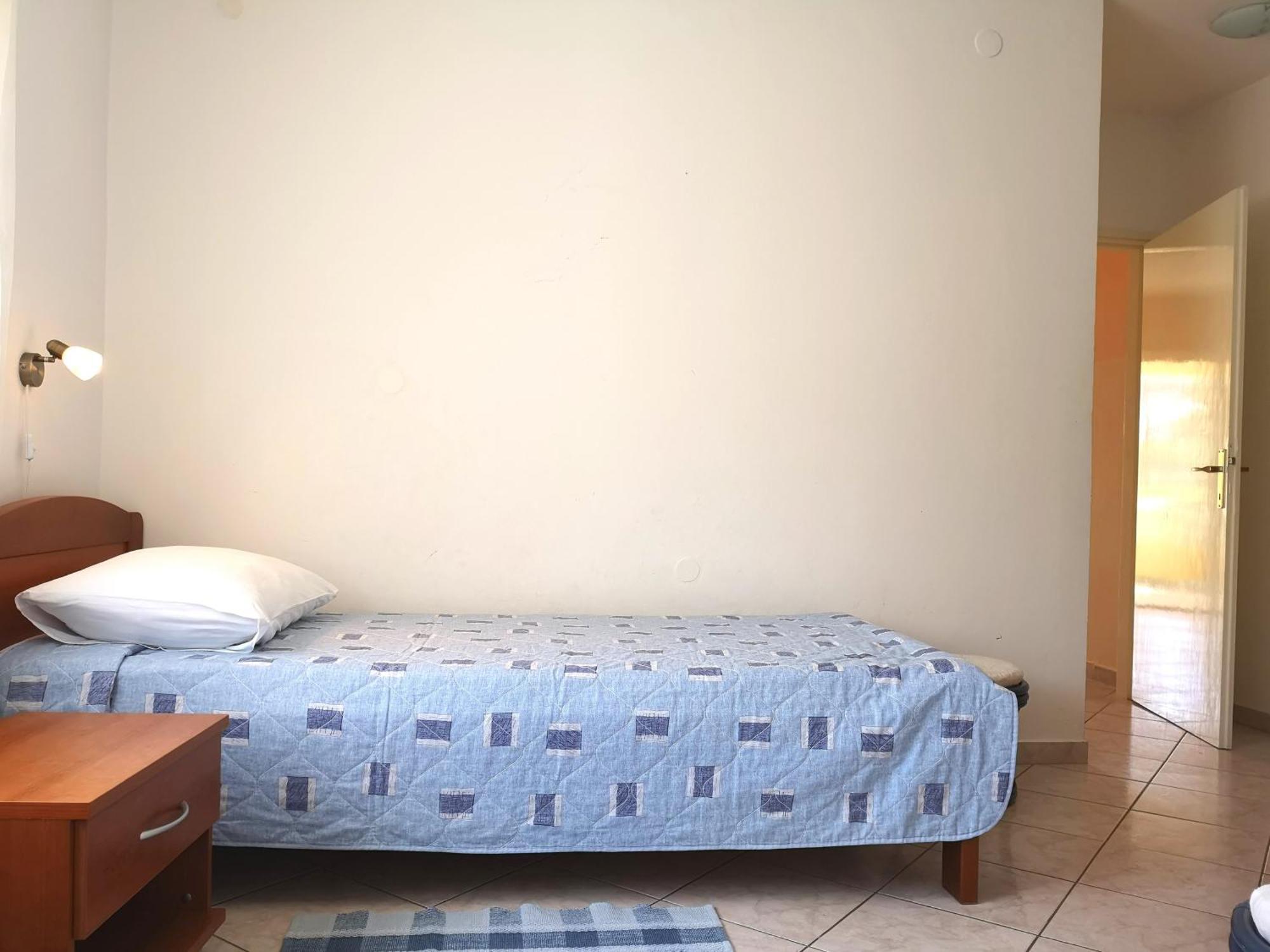 Apartments With A Swimming Pool Banjol, Rab - 11382 Стая снимка