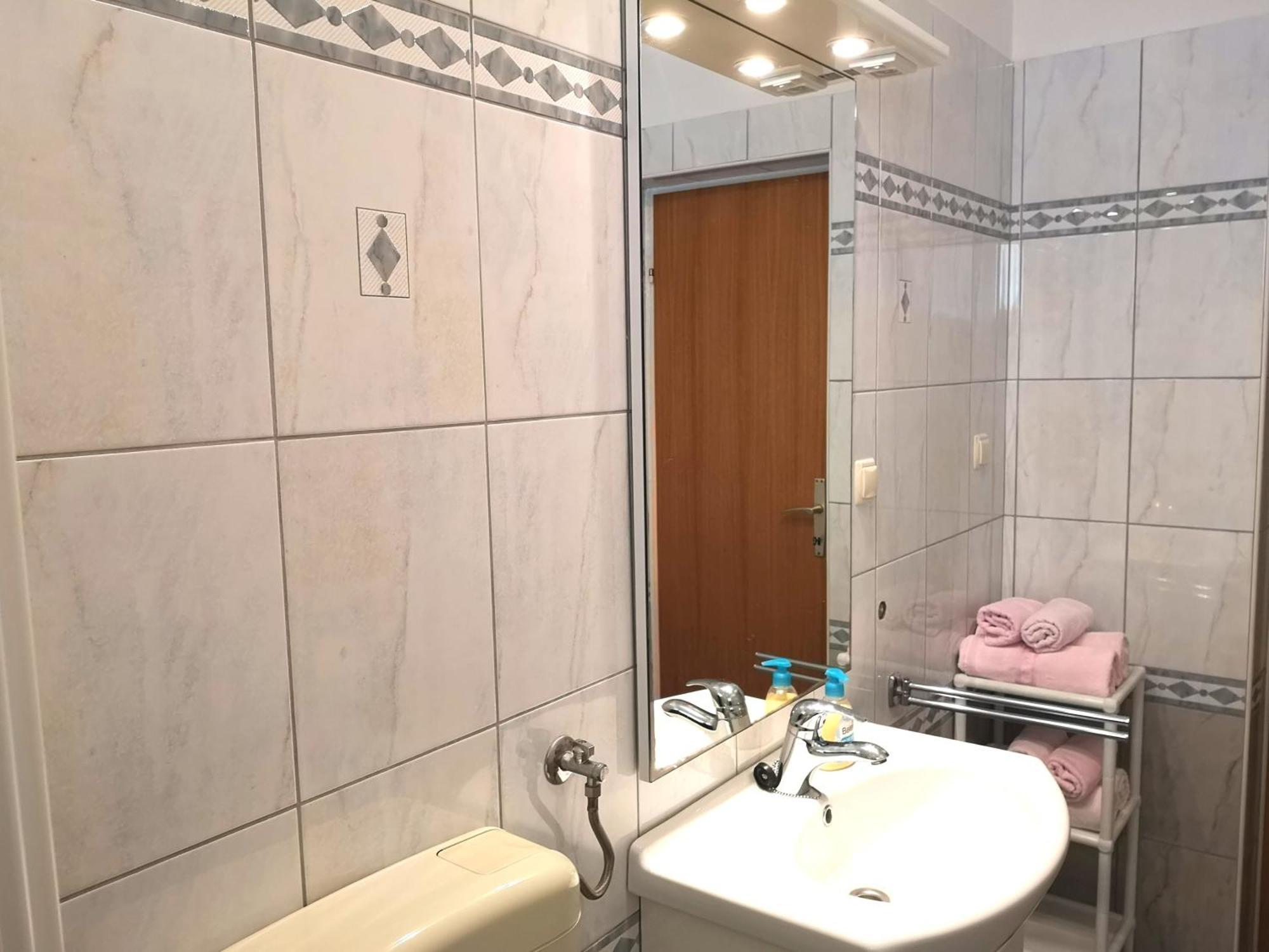 Apartments With A Swimming Pool Banjol, Rab - 11382 Стая снимка